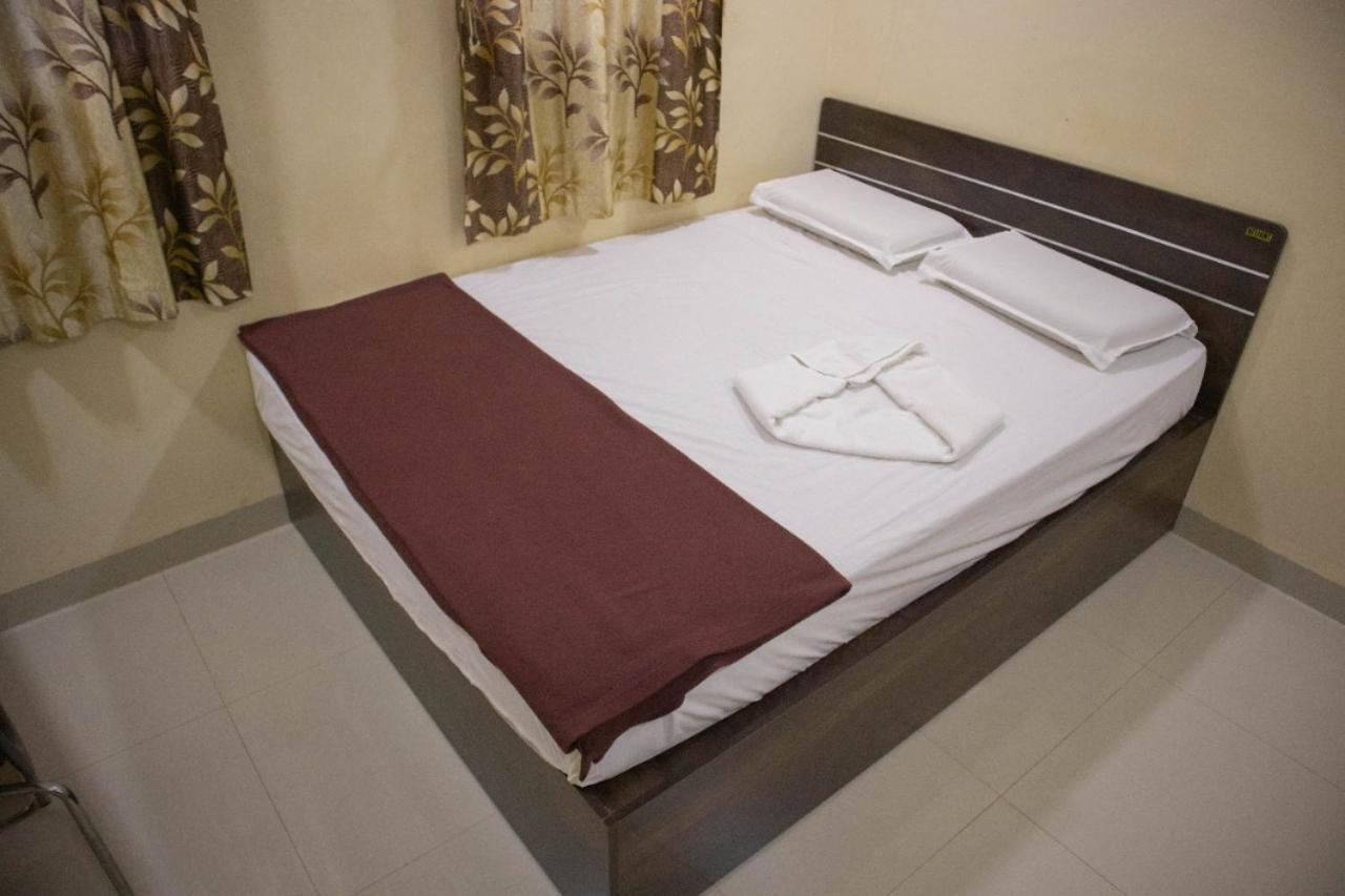 Shri Vasant Lodge Hubli Kültér fotó
